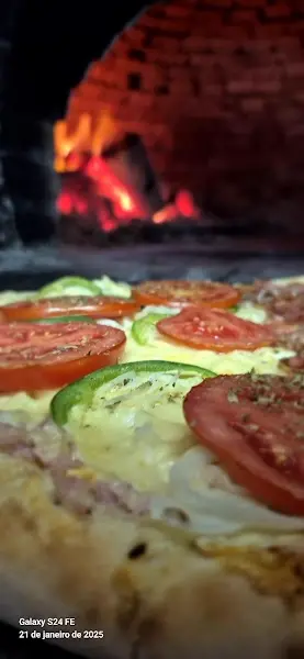 Pizzaria Fornear - Valparaíso (GO) - Anunciante do Grude.digital