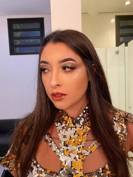 Maquiador Profissional | Isaac Marques | Brasília - Anunciante do Grude.digital