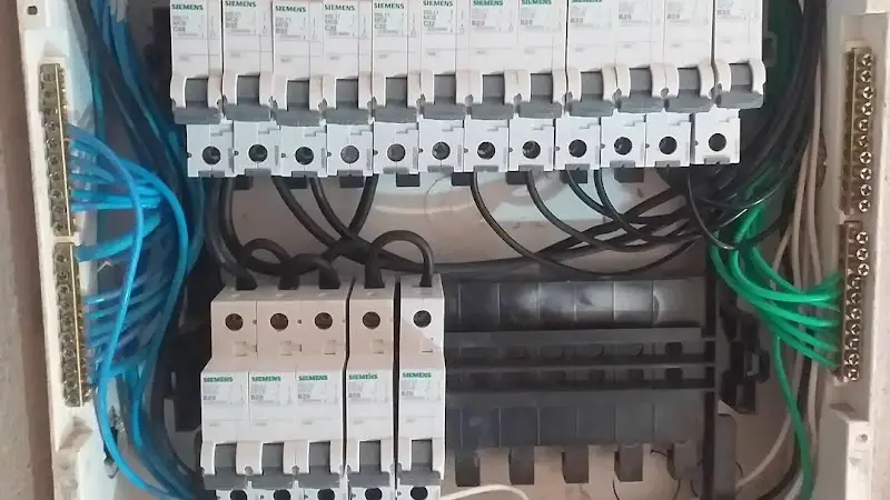 Eletricista 24 horas - Anunciante do Grude.digital