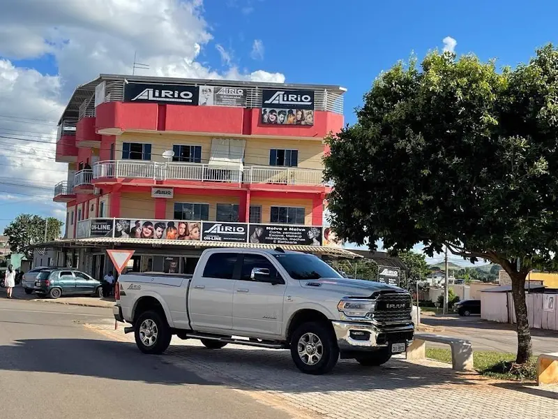 Alirio Hair and Aesthetics - Anunciante do Grude.digital