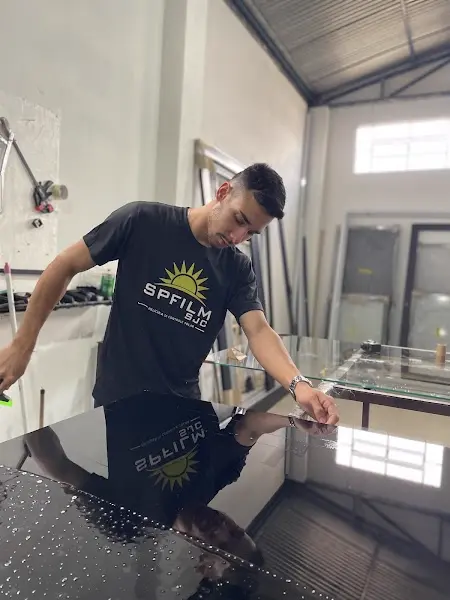 Igor Leopoldino Films - Insulfilm Automotivo e Residencial - Anunciante do Grude.digital