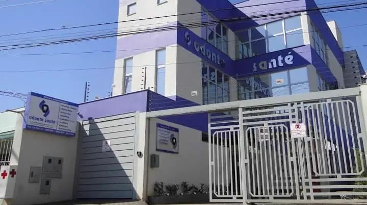 Odonto Santé - Dentista - Implantes - Anunciante do Grude.digital